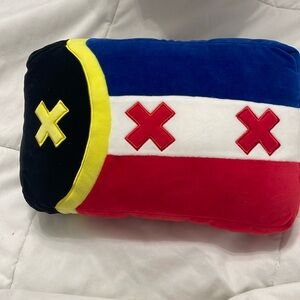 L’manberg pillow youtooz